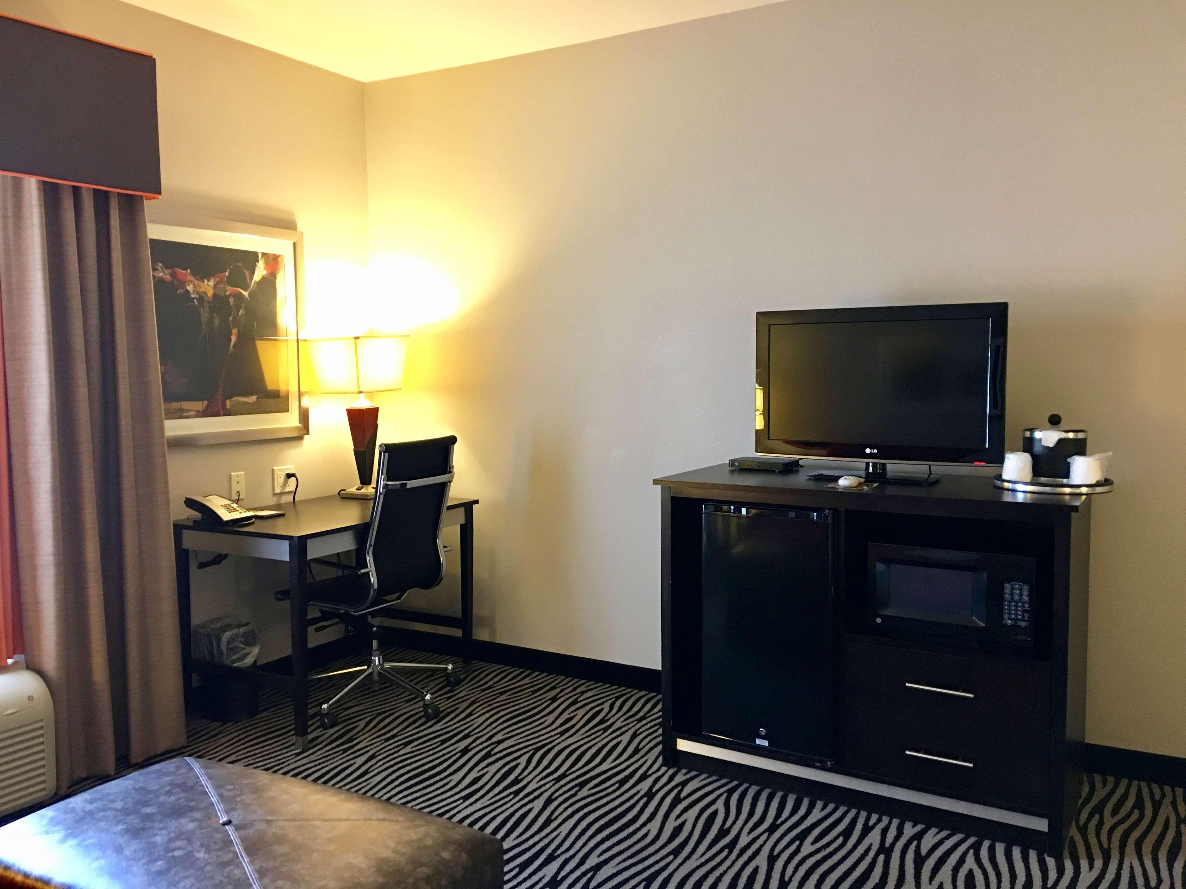 Hampton Inn And Suites Tulsa Central Eksteriør billede