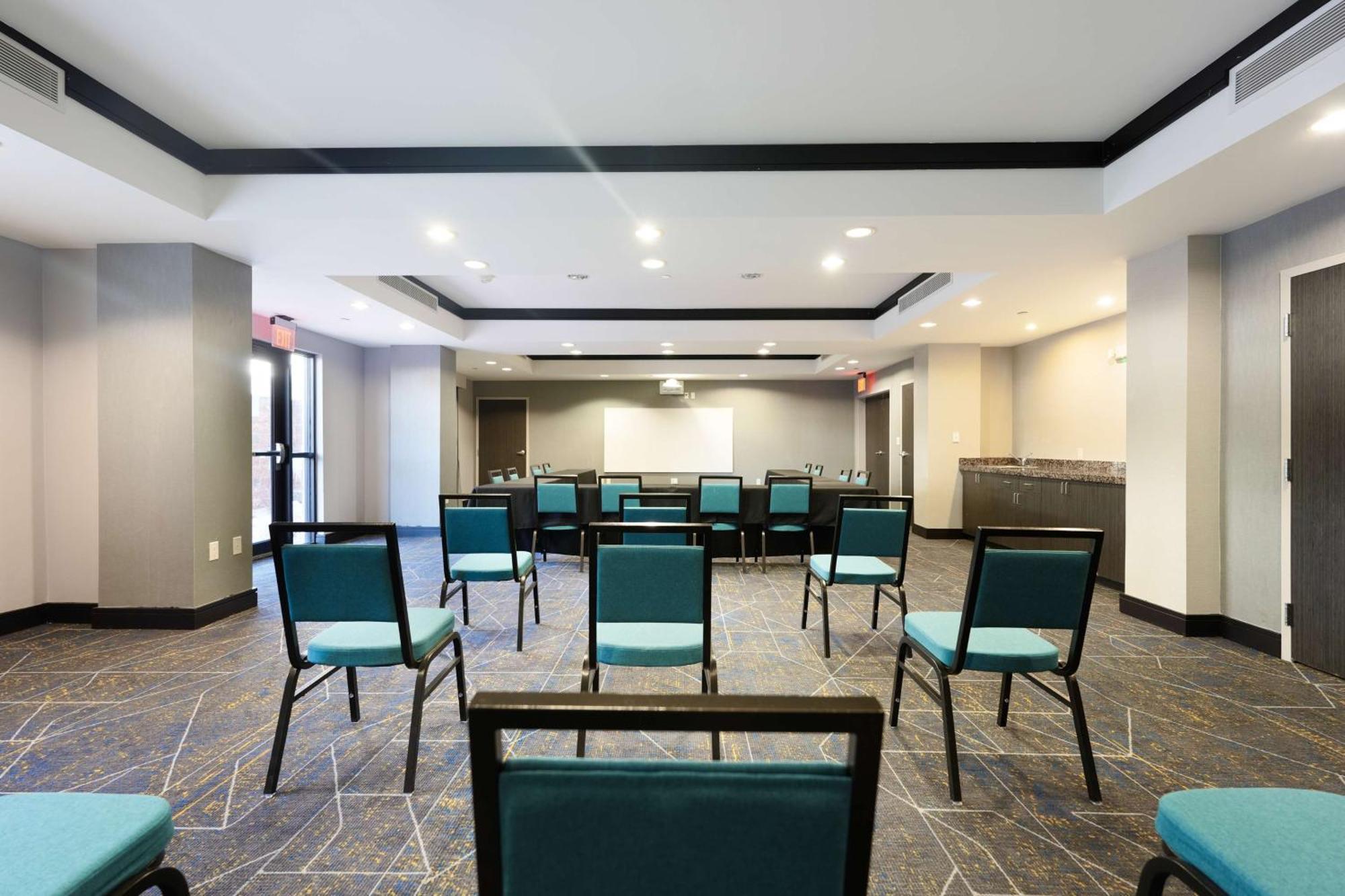 Hampton Inn And Suites Tulsa Central Eksteriør billede