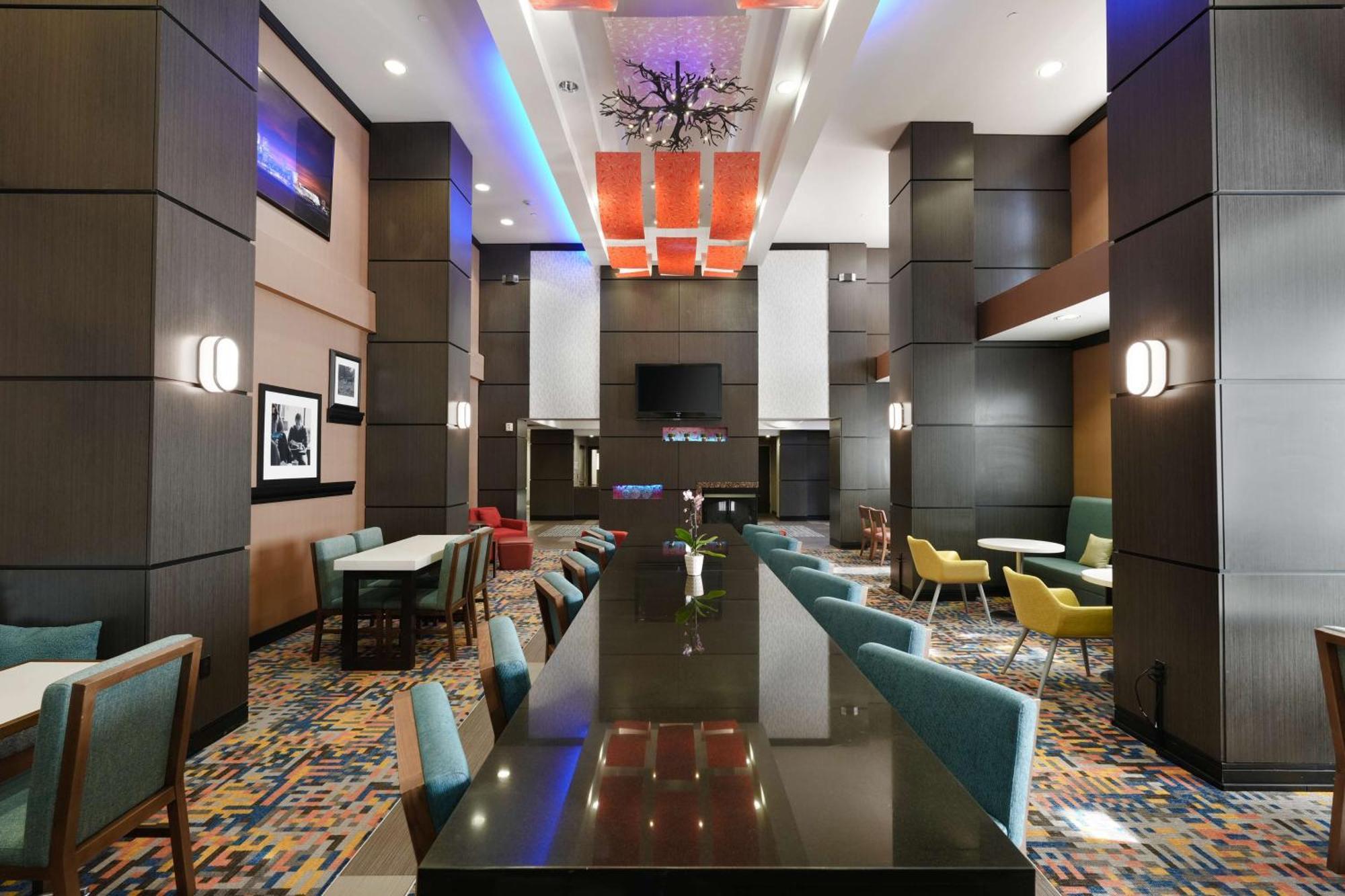 Hampton Inn And Suites Tulsa Central Eksteriør billede