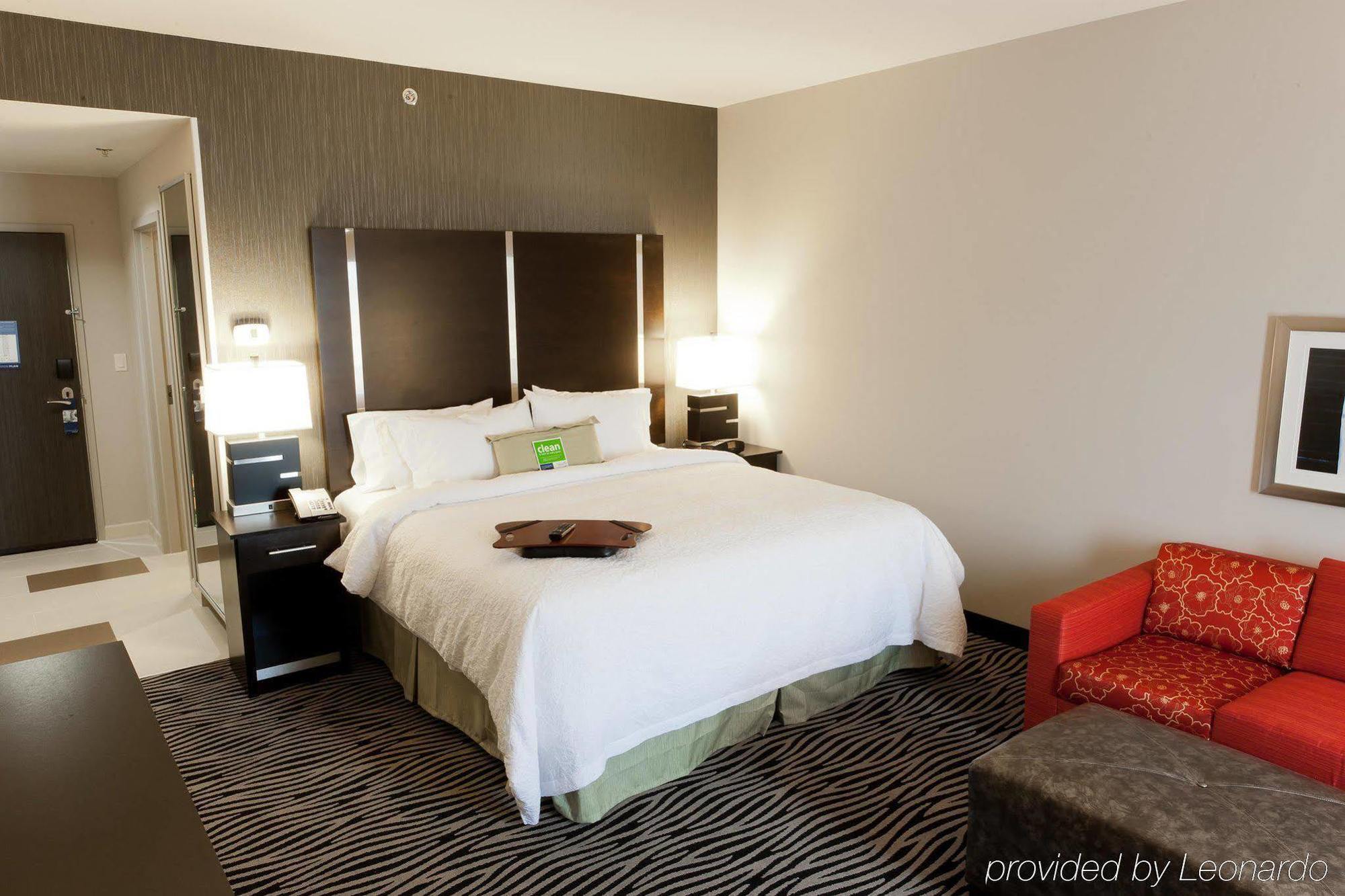 Hampton Inn And Suites Tulsa Central Eksteriør billede